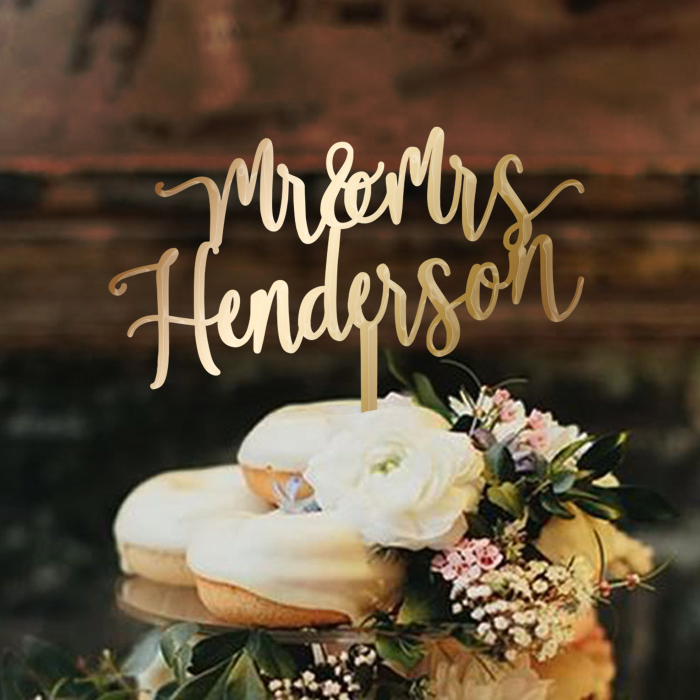 A Perfect Finish to Our Special Day: Personalized Cake Topper with Surname and Custom Design to Elevate Our Wedding Cake