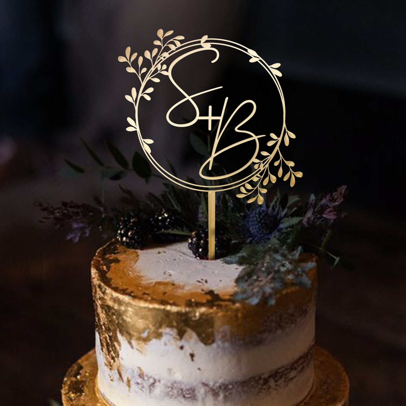 Wreath cake topper for wedding, Initial cake topper for Rustic wedding decor, Custom cake topper bride and groom